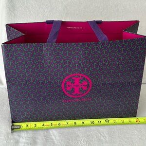 💖💜100% AUTHENTIC TORY BURCH SHOPPING BAG